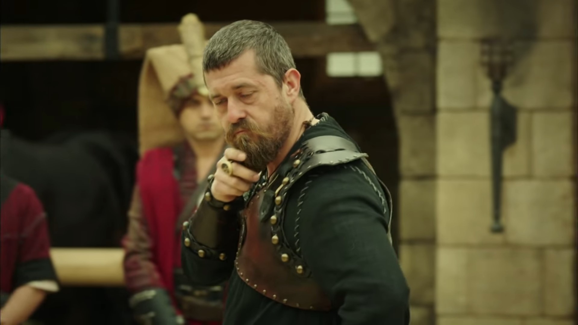 Великолепный век 4 серия 1 сезон